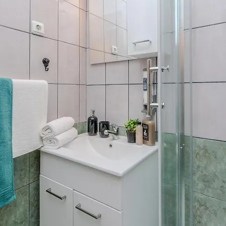 Lovely In With Wifi Appartement
