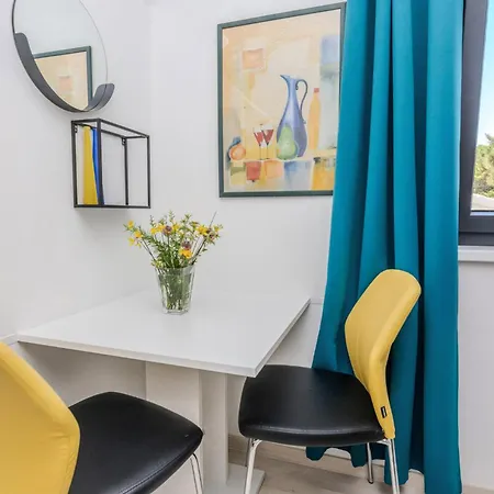 Appartement Lovely In With Wifi *