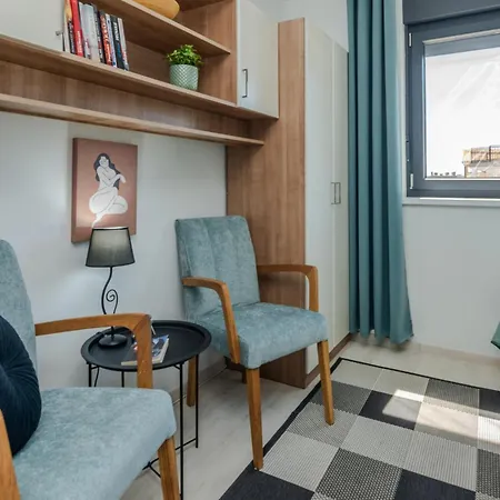 In With Wifi Apartment